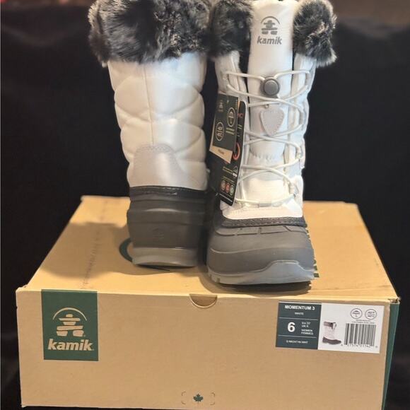 Kamik Womens Size 6 Momentum 3 White Winter & Snow Boots Medium - Picture 1 of 1